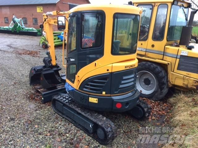 Hyundai R25 AK Minibagger < 7t