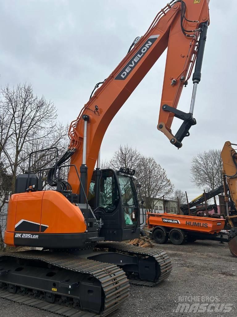 Develon DX 235 LCR-7 Raupenbagger