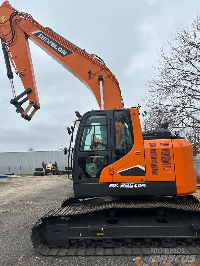Develon DX 235 LCR-7 Raupenbagger