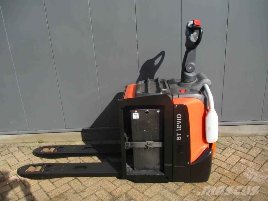 Toyota LPE 200 Gabelstapler mit Fahrerstand