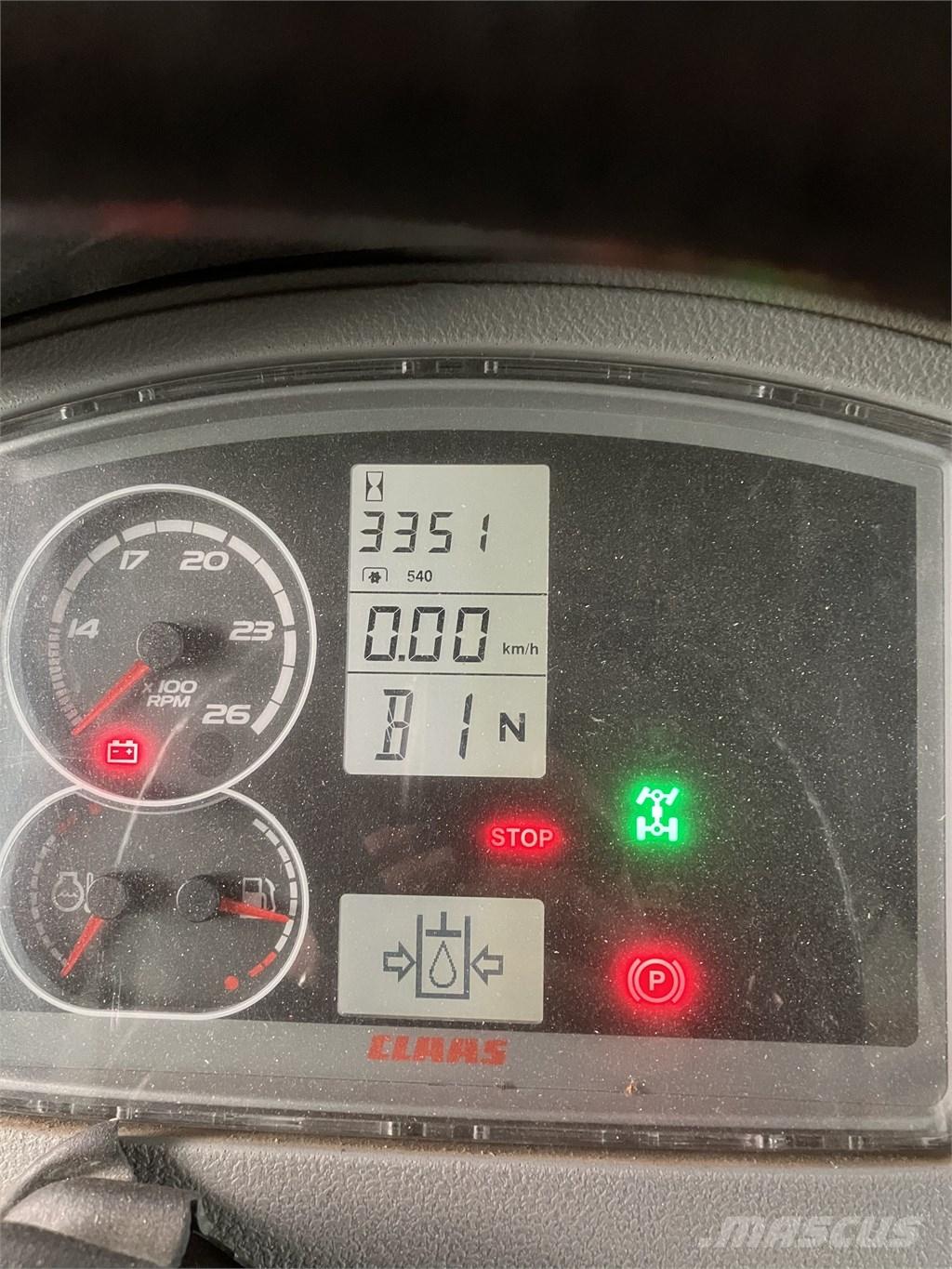 CLAAS Arion 410 Traktoren