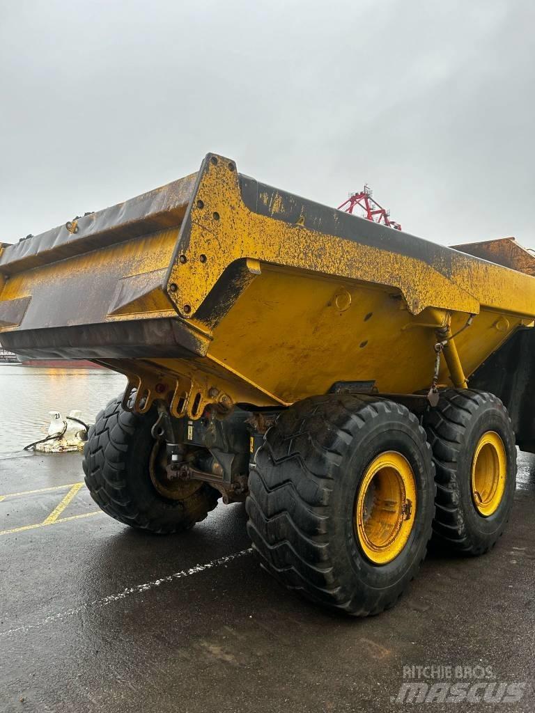 Komatsu HM 300-3 Dumper - Knickgelenk