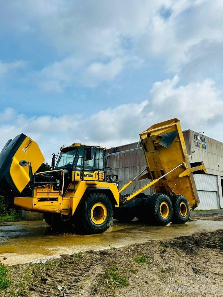 Komatsu HM 300-3 Dumper - Knickgelenk