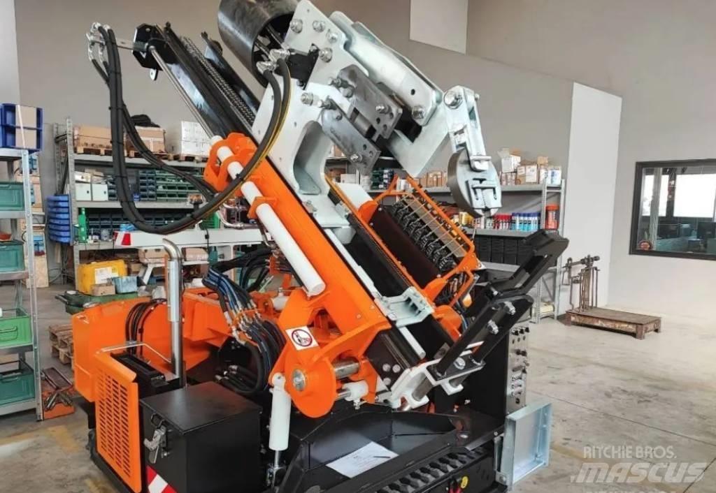  Turchi 300-F Rammen