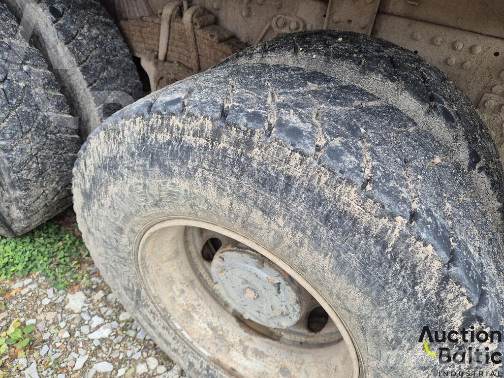 Iveco 260-34 Tankwagen