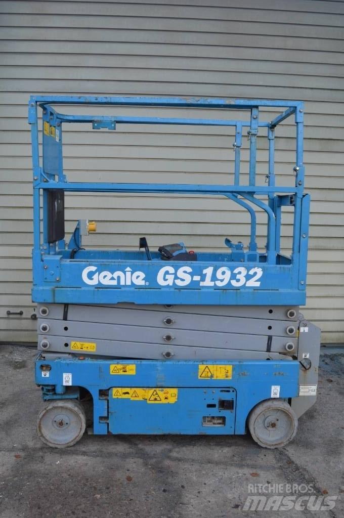 Genie GS 1932 Scheren-Arbeitsbühnen