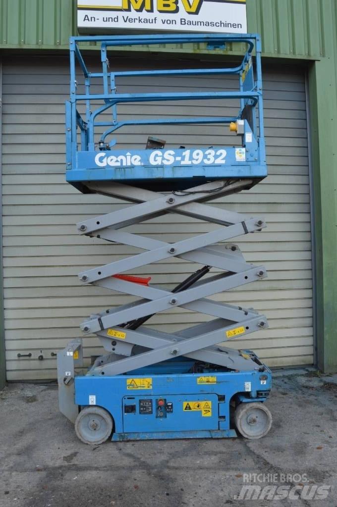 Genie GS 1932 Scheren-Arbeitsbühnen