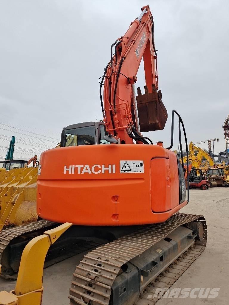 Hitachi ZX 135 US Raupenbagger