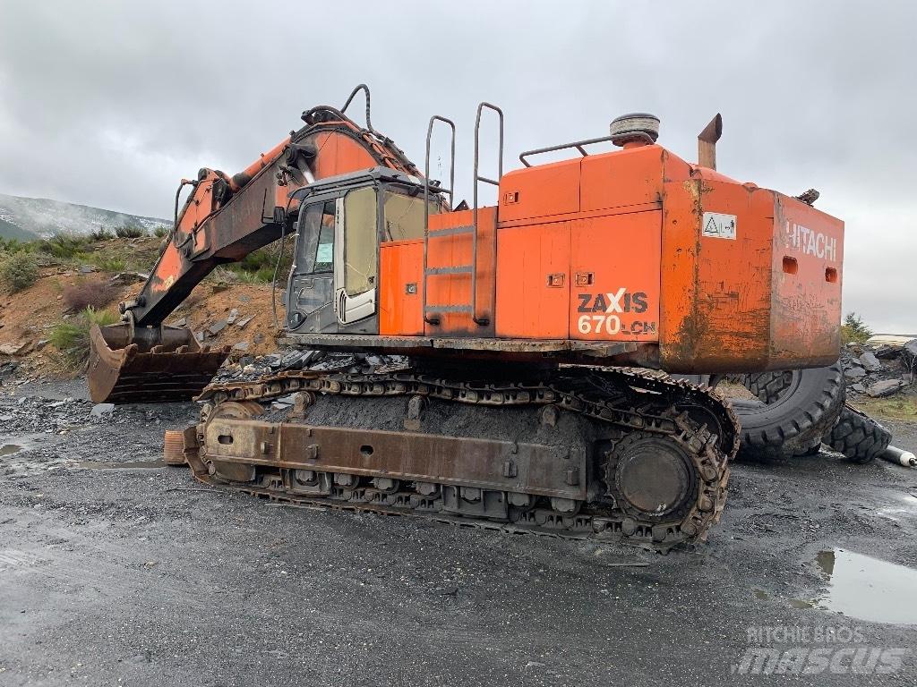 Hitachi 670 LCH-3 Raupenbagger
