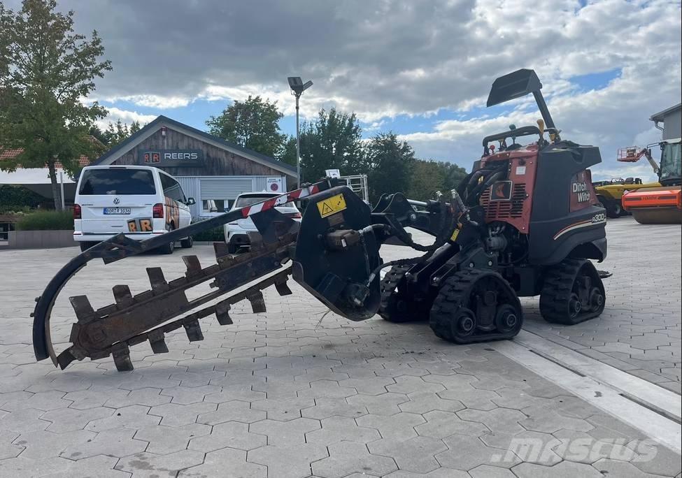 Ditch Witch R300 Raupendumper