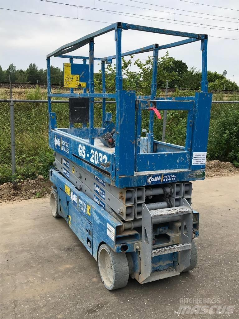 Genie GS 2032 Scheren-Arbeitsbühnen
