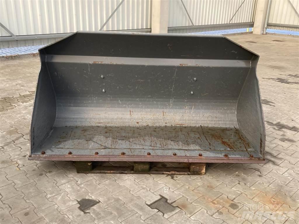 Kramer HVF 2,15m Frontladerzubehör
