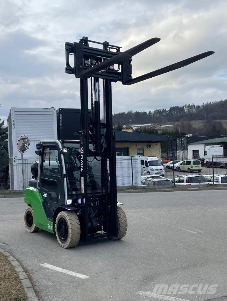 Toyota FVA450 LPG heftrucks