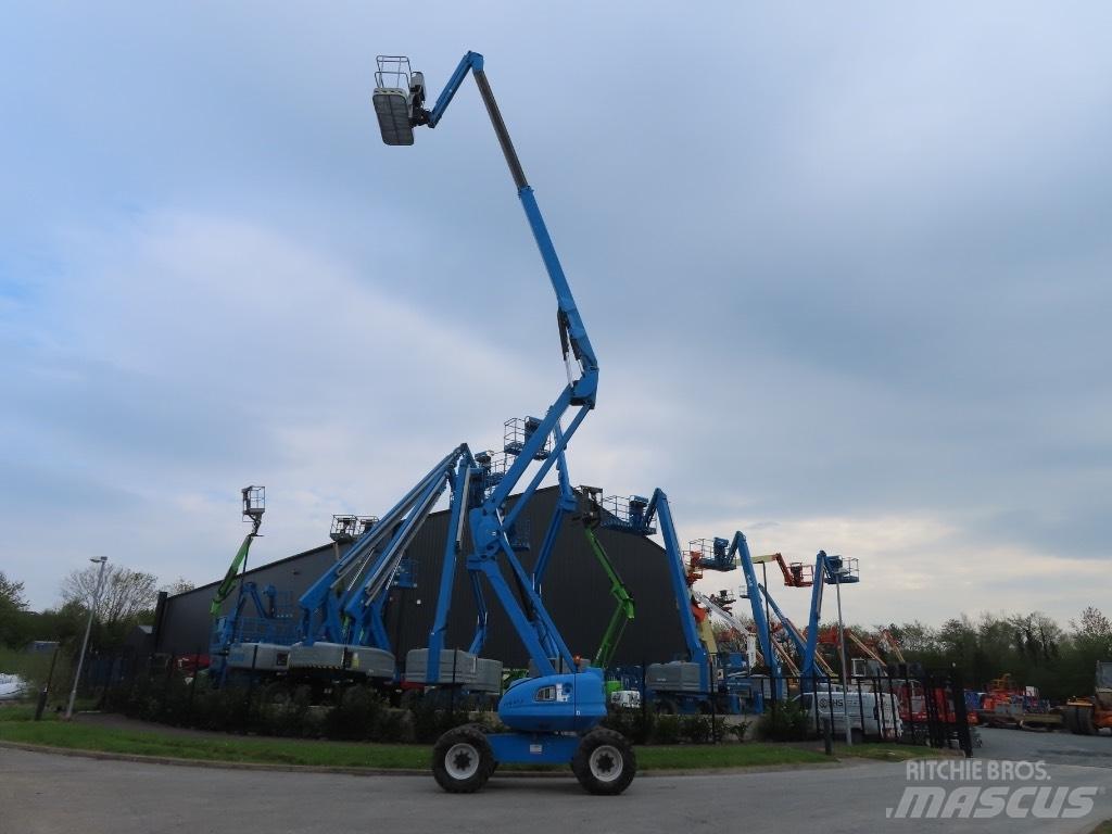Manitou 200 ATJ Gelenkteleskoparbeitsbühnen