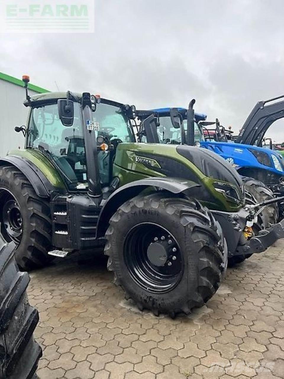 Valtra t215a Traktoren