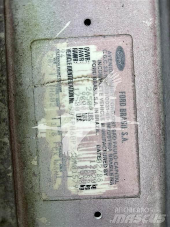 Ford C8000 Sonstige Baumaschinen