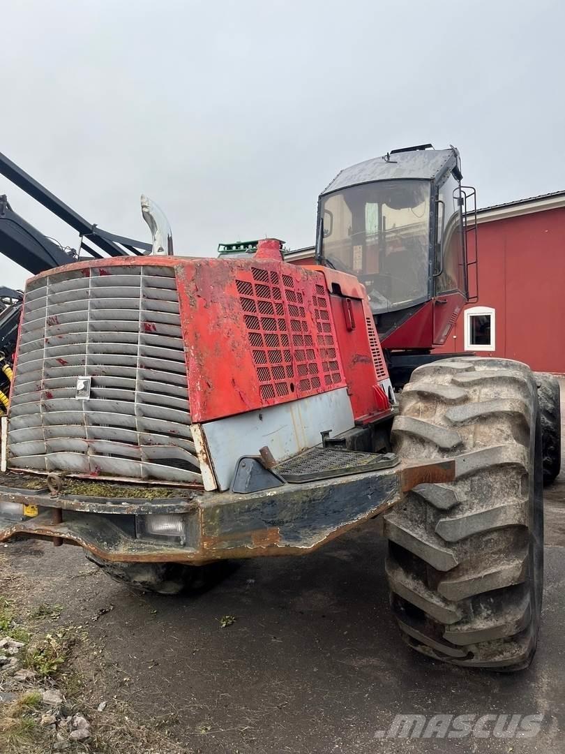 Valmet 921 Harvester