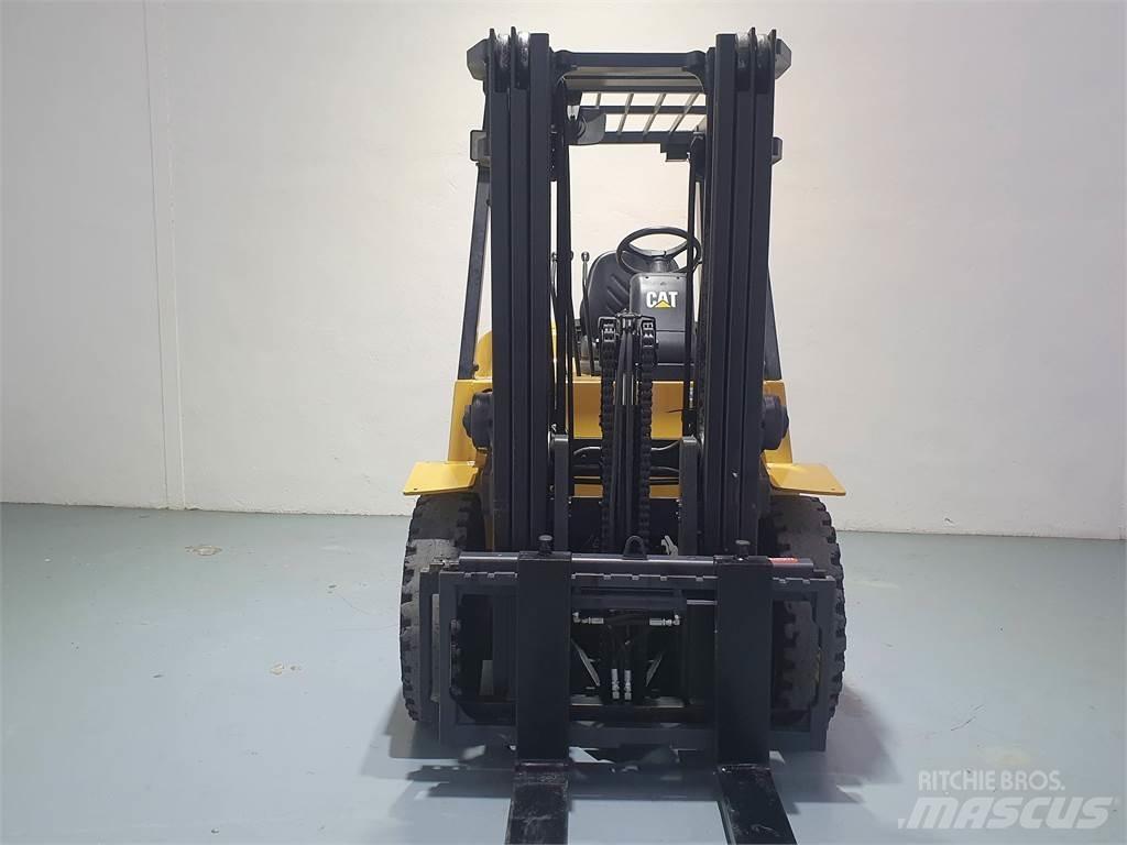 CAT DP40K MC Diesel heftrucks