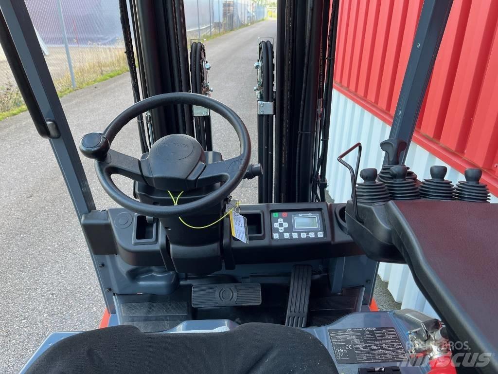 Toyota 8 FB E 15 Elektrische heftrucks