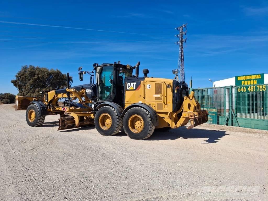 CAT 120 M 2 AWD Grader