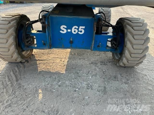 Genie S 65 Teleskopbühnen