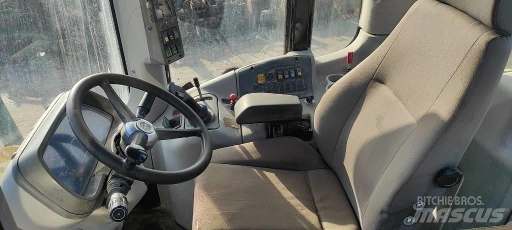 New Holland W 130 Radlader