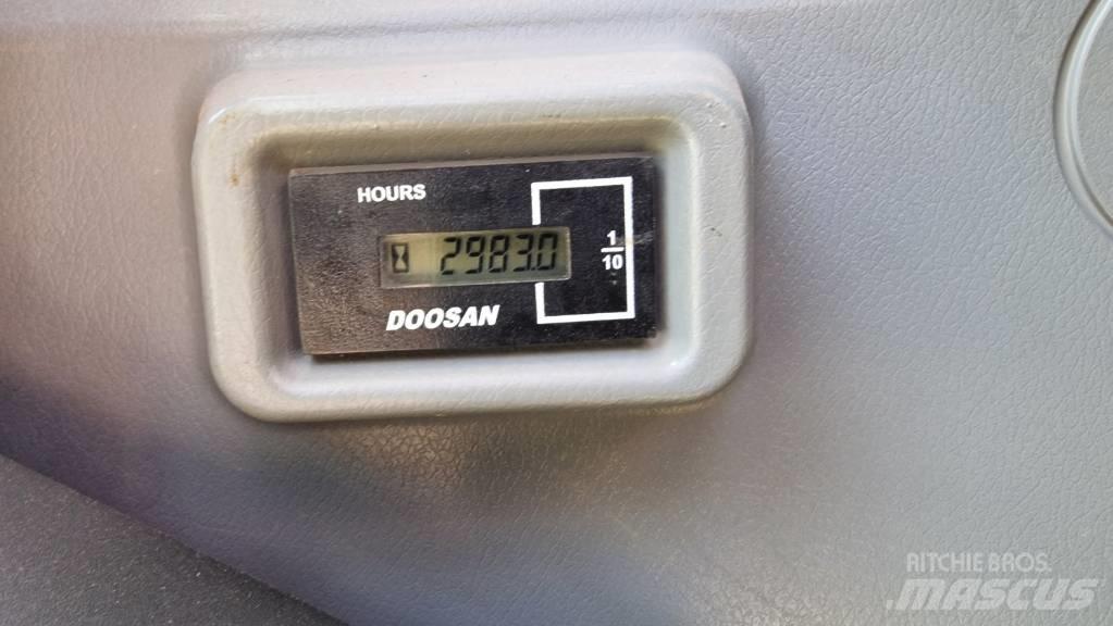 Doosan DX 140 LCR-5 Raupenbagger