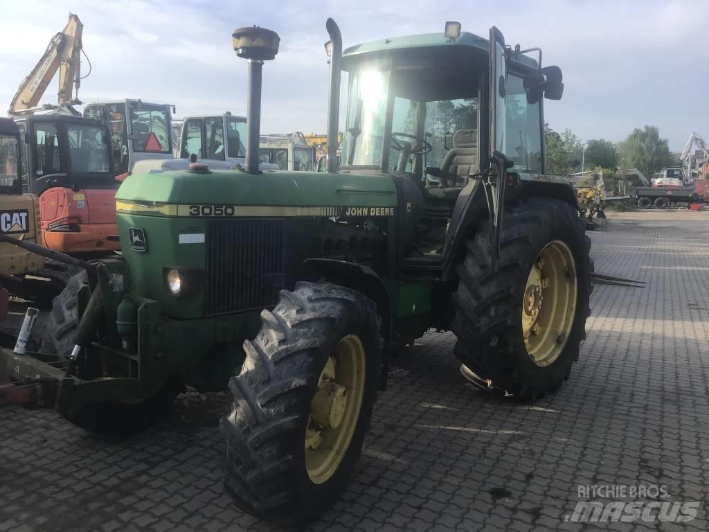 John Deere 3050 4WD Traktoren