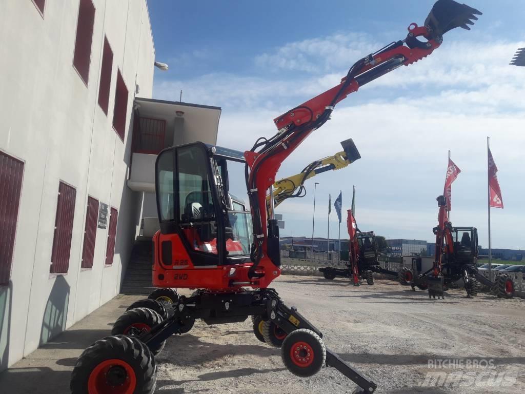 Euromach R25 Amphibienbagger