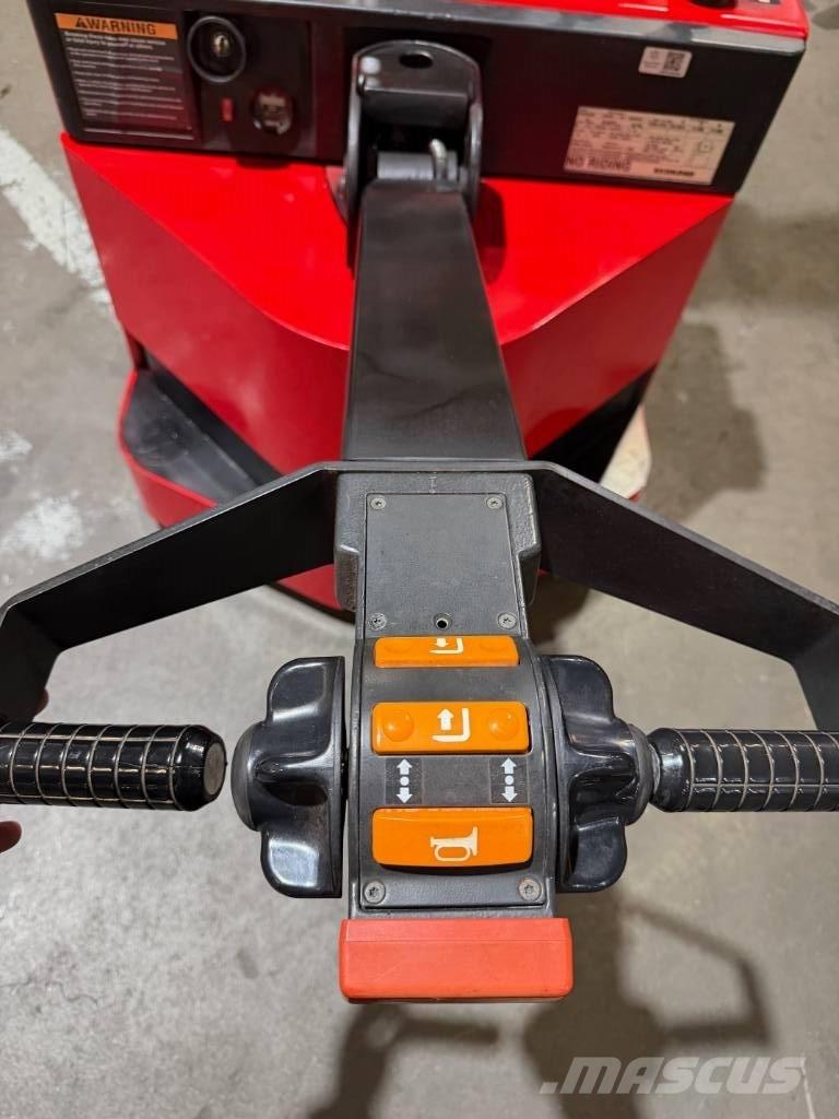 Raymond RSS40 Zelfrijdende stapelaars