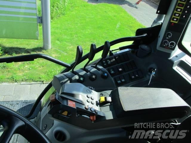 CLAAS Arion 520 Traktoren