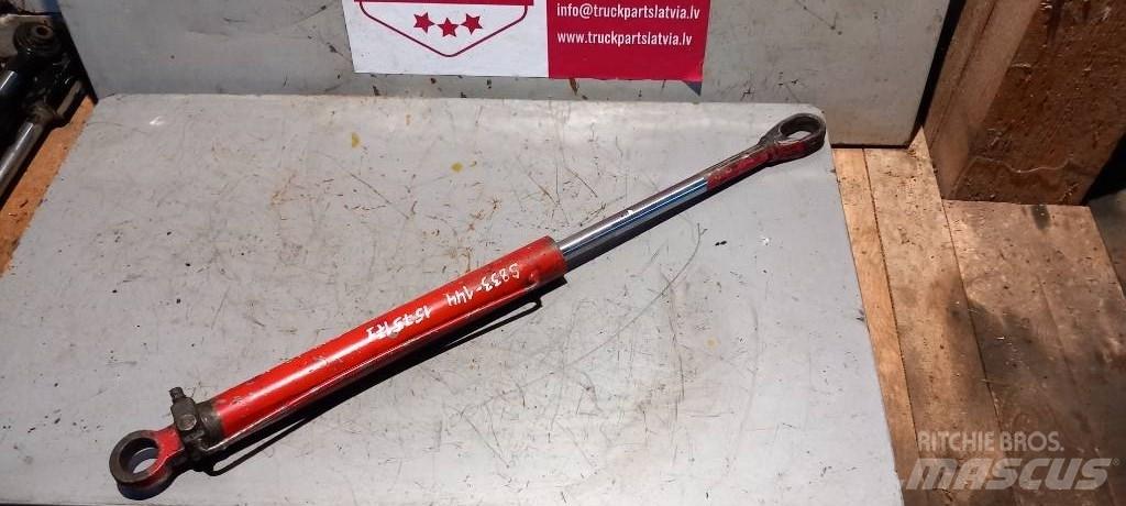 Scania 113.    1575171 Hydraulik