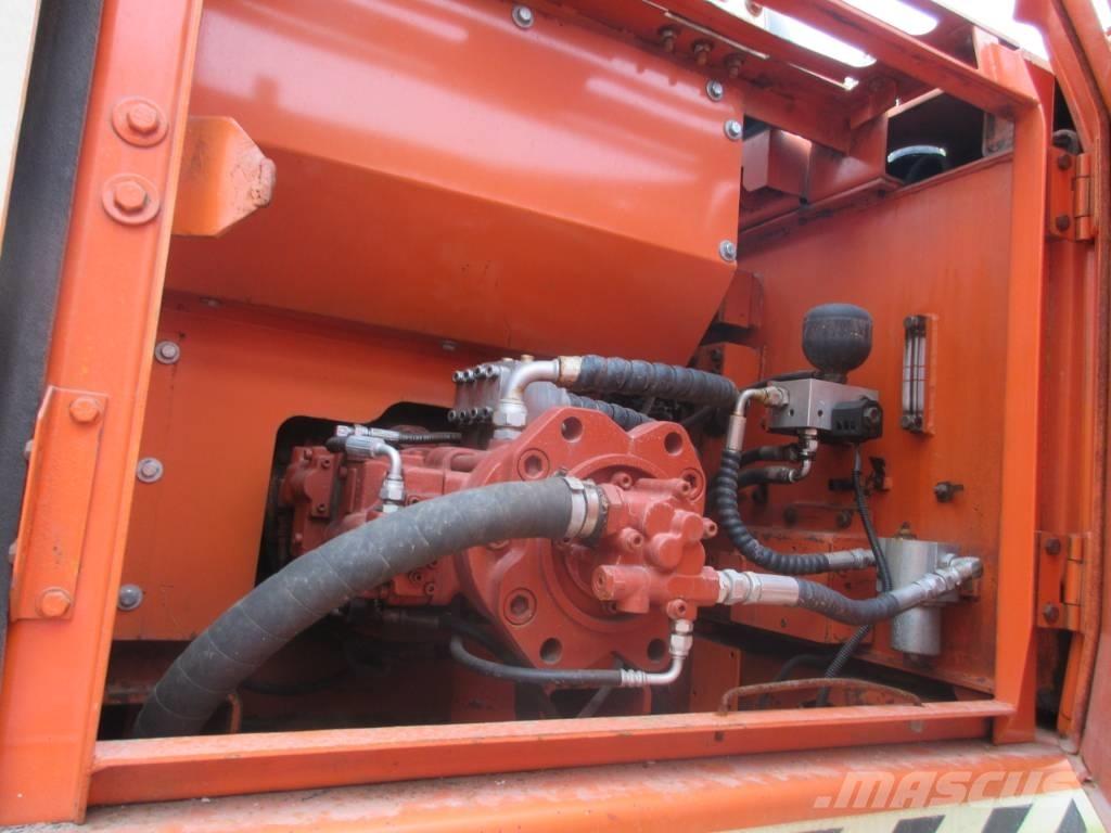 Doosan DH 220 LC Raupenbagger