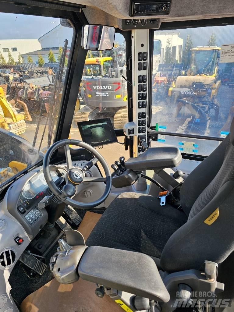 Volvo L260H Radlader