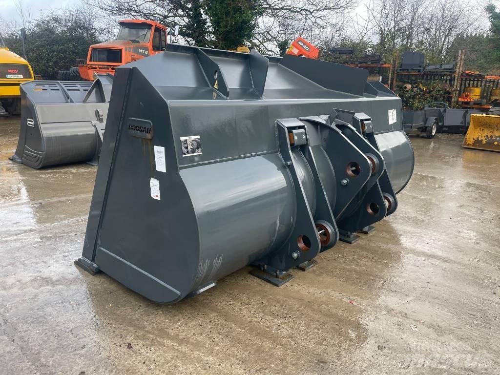 Doosan DL550 Schaufeln