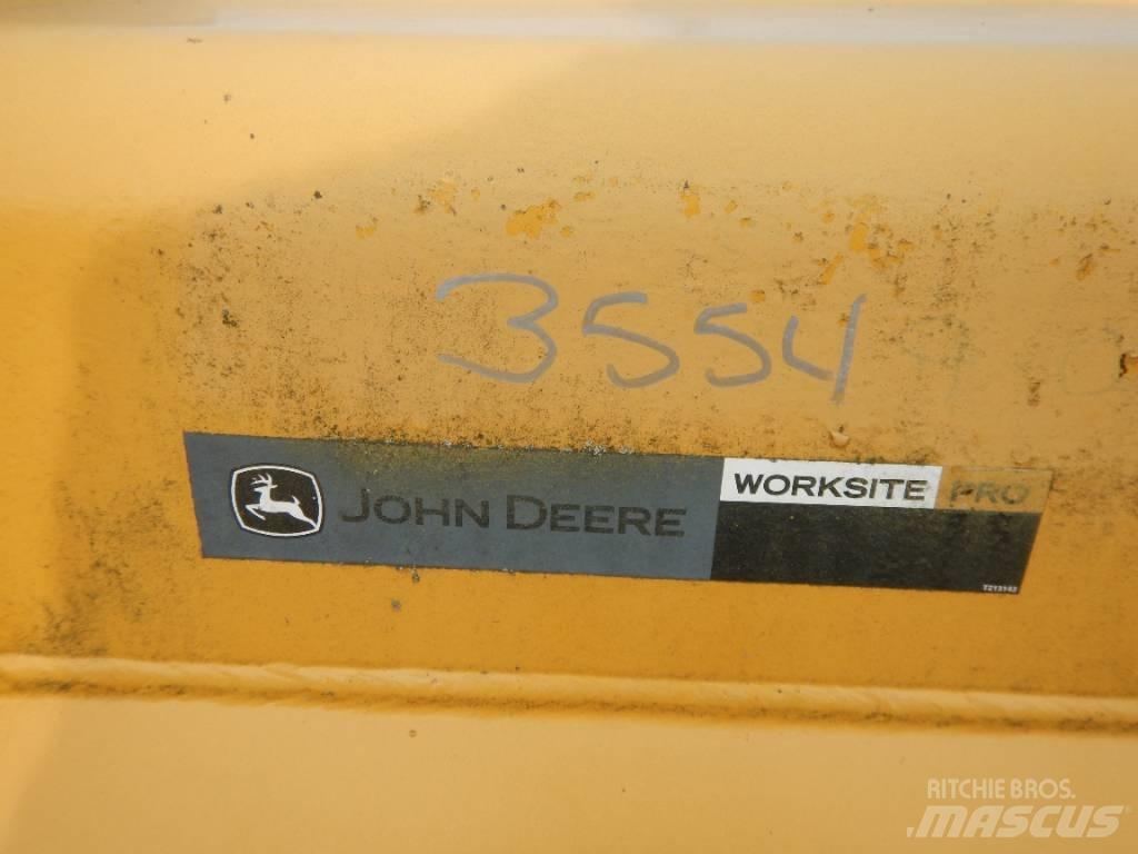 John Deere AT340424 Schaufeln