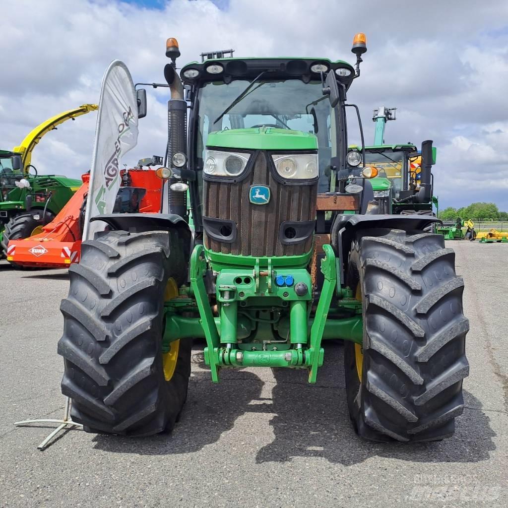 John Deere 6210 R Traktoren
