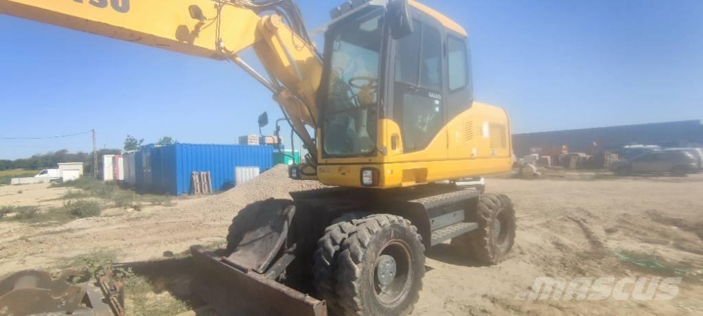 Komatsu PW 140-7 Mobilbagger
