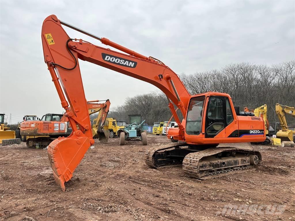 Doosan DH 220 Raupenbagger