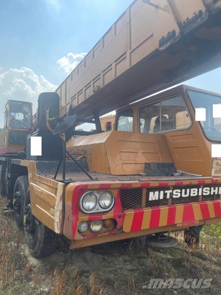 Hyundai HC 50 Raupenkrane