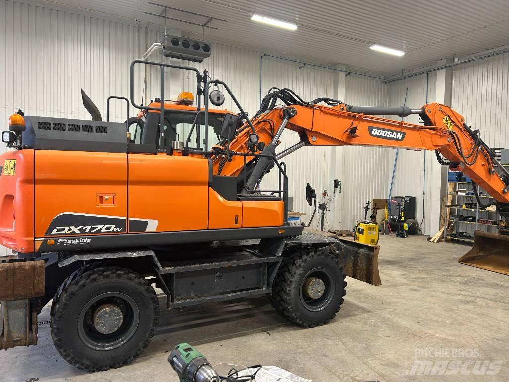 Doosan DX170W-5 Mobilbagger