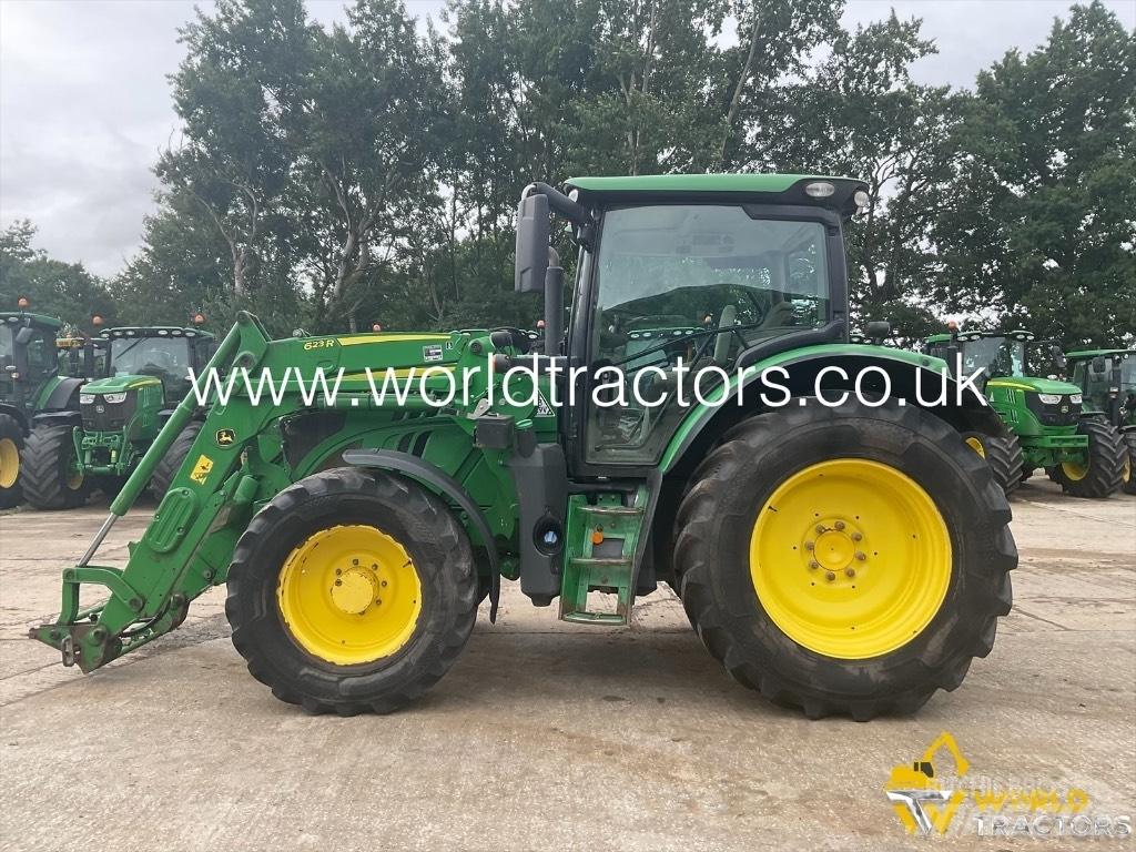John Deere 6130 R Traktoren