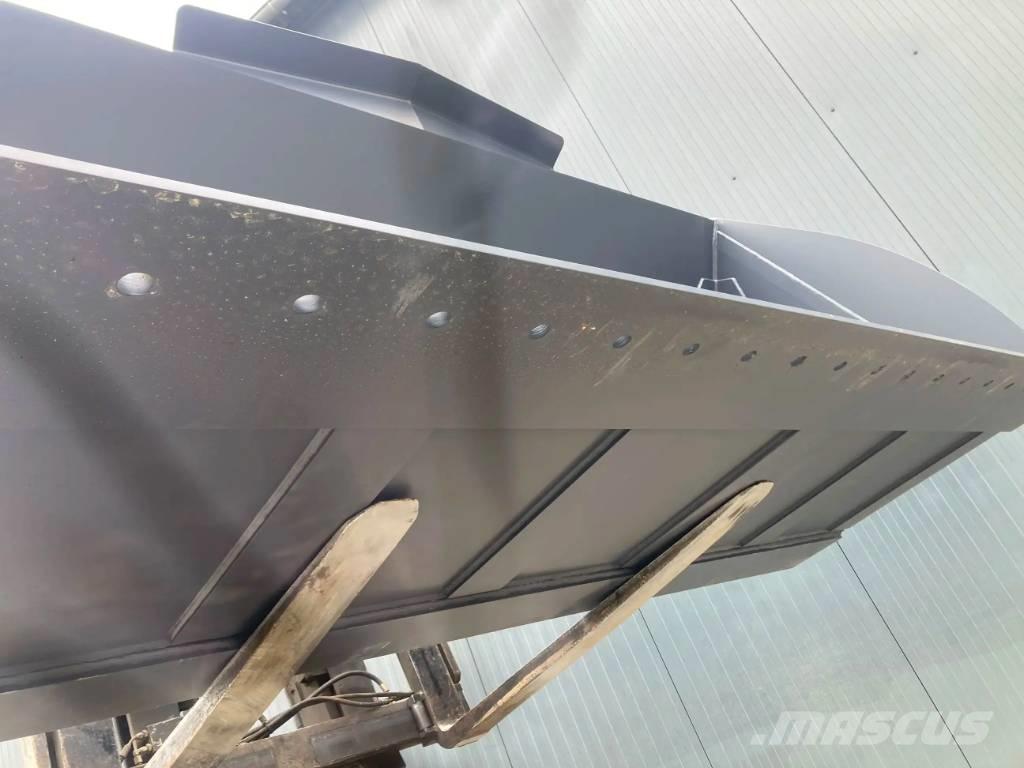 Volvo L110E Schaufeln