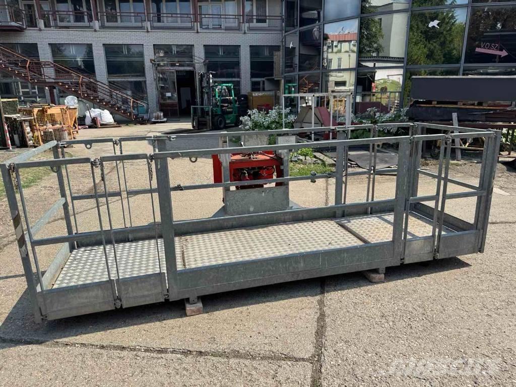 Manitou N 4M Personenaufzüge