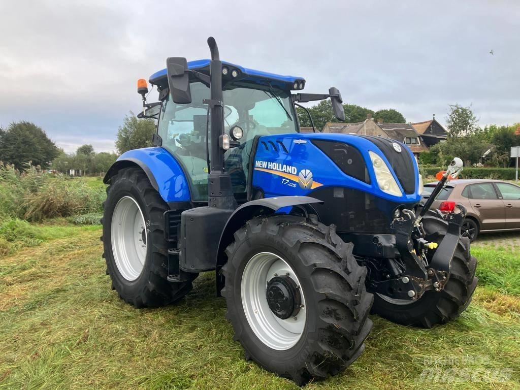 New Holland T7.225 Traktoren