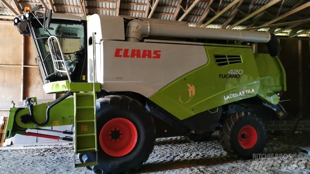 CLAAS Tucano 420 Mähdrescher