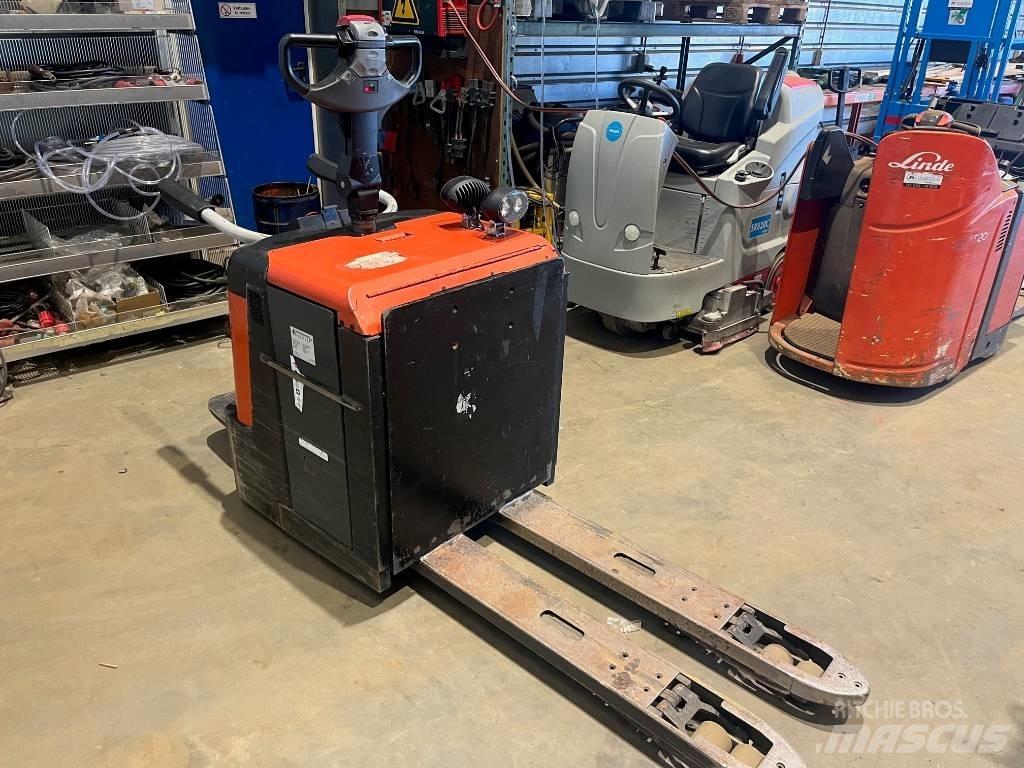 BT LPE 240 / M Deichselstapler