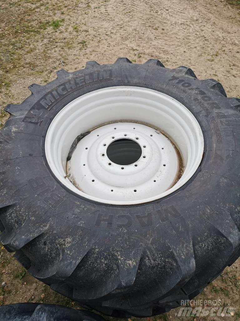  710/70R42 Michelin Reifen