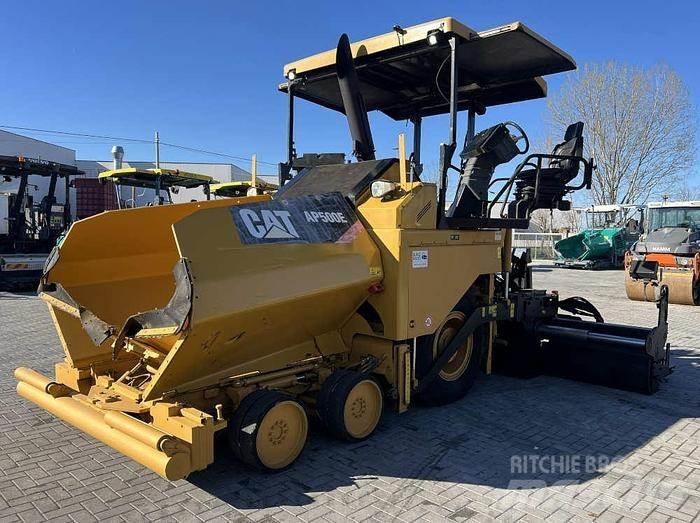 CAT AP 500E Strassenfertiger