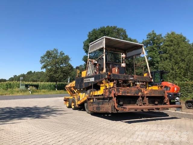 Demag DF 10 Strassenfertiger